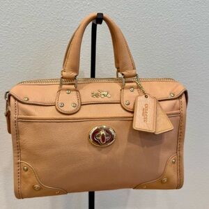 Coach 2014 APRICOT crossbody/hand bag EUC